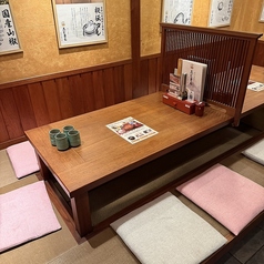 5名様までの掘りごたつ座敷。ごゆっくりとおくつろぎください。