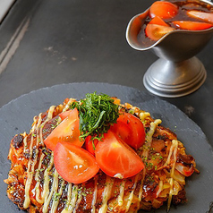 新名物!トマトチーズお好み焼き