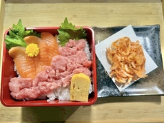 サーモンネギトロ重