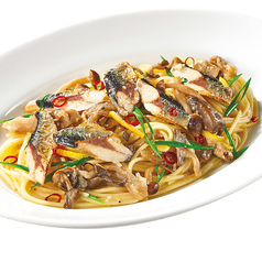 秋刀魚とキノコの ペペロンチーノ～柚子のアクセント～