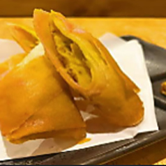 チーズと鶏つくねの揚げ春巻き~柚子胡椒風味~