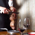 渋谷駅近徒歩2分。路地裏にある隠れ家シュラスコレストラン