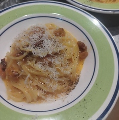 自家製グアンチャーレと羊のチーズのカルボナーラ