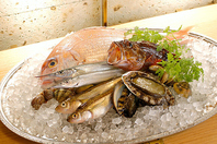 生産者の想いを届ける厳選食材