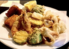 車海老と魚介のフリット　Fried shrimp and seafood platter
