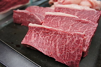 上質な県産のあか牛を使用