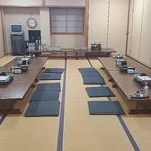 【豊富な個室やお座敷】少人数から大人数まで、様々なシーンに合わせてご利用可能な席をご用意！お一人さまはもちろん、デートやグループでの食事会、会社宴会や接待などにぜひご利用ください♪
