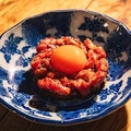 料理メニュー写真&nbsp;吉岡渾身のユッケ(伊藤養鶏場卵使用)