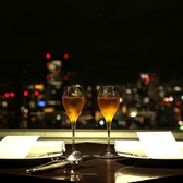 特製ディナーと夜景が2人にとって忘れられない1日を演出します。