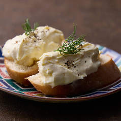 トリュフ香るコーンブルスケッタ