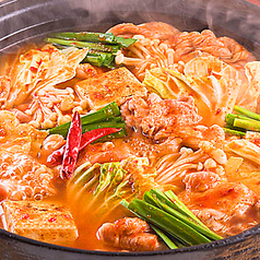 本格スープが味わえる！ピリ辛韓国風チゲ鍋 