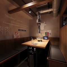 半個室のお席で、周りの目を気にせず落ち着いた雰囲気でゆっくりとお食事をお楽しみいただけます◎プライベート飲み会や会社宴会など様々なシーンでご利用ください♪特別な空間で至福のひとときを！※事前予約をお願いいたします。