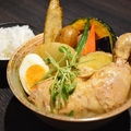 料理メニュー写真&nbsp;やわらかチキンと季節の旬野菜カレー