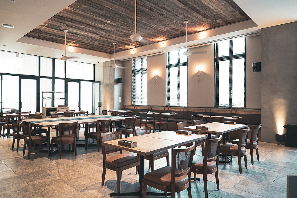 広々とした店内なので、大人数の貸切も承っております。