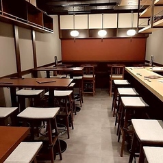 肉酒場 とろっと 新宿三丁目店の雰囲気1