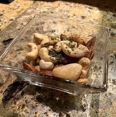 ミックスナッツ