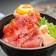 最強コスパ駅前名物腹パン丼A
