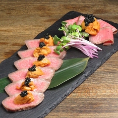 タン刺しウニのせ