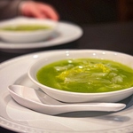 ふかひれスープは優しい口当たりで、味の濃いお料理と相性◎