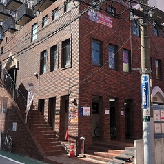 ダーツ&ビリヤード Link リンク 本八幡店の外観1