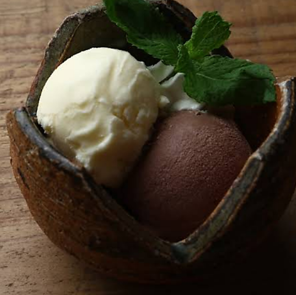 ジェラートやケーキなど、食後のデザートをぜひ♪毎月変わる、パティシエ特製デザートもございます♪