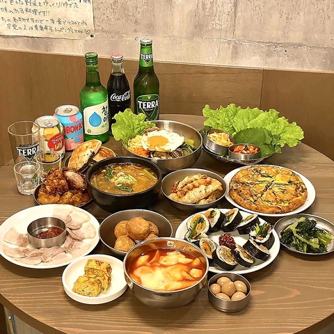 本場韓国屋台料理を堪能◎お昼のお値打ちな定食から、宴会コースまでご用意してます★