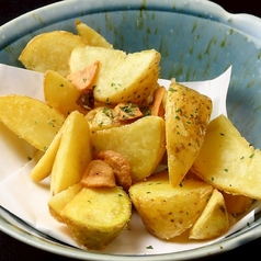 ガーリックフライドポテト