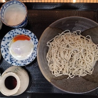素材にこだわった十割り蕎麦をぜひご賞味くださいませ◎