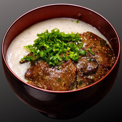 牛たんとろろ麦飯
