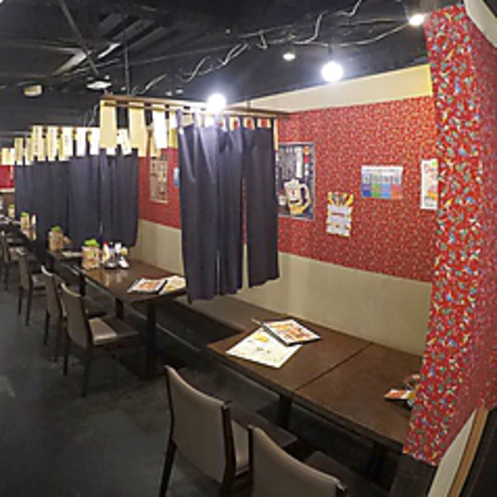 店内はこんな感じ！ワイワイ系せんべろ居酒屋です！気取らず、肩の荷を下ろして、いらっしゃいませ！