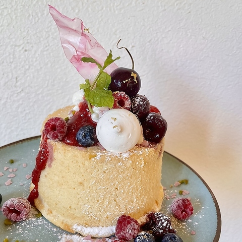 オリジナリティーあふれる美味しいシフォンが丸ごと食べられ、満足感が半端ないお店