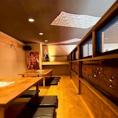 これぞ大人の隠れ家♪8~12名様までご利用頂けるロフト席◎友人宅にいるかのようなアットホームな空間でお楽しみ頂けます★