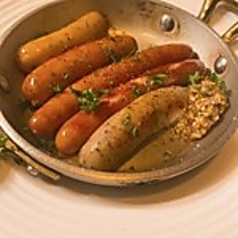 5種ソーセージの鉄板焼き