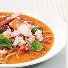ズワイガニのトマトクリーム生蕎麦パスタ