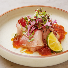 ブリトロたたき　酢橘ジュレ