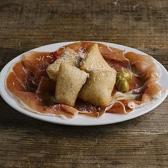 スペイン産ハモンセラーノ