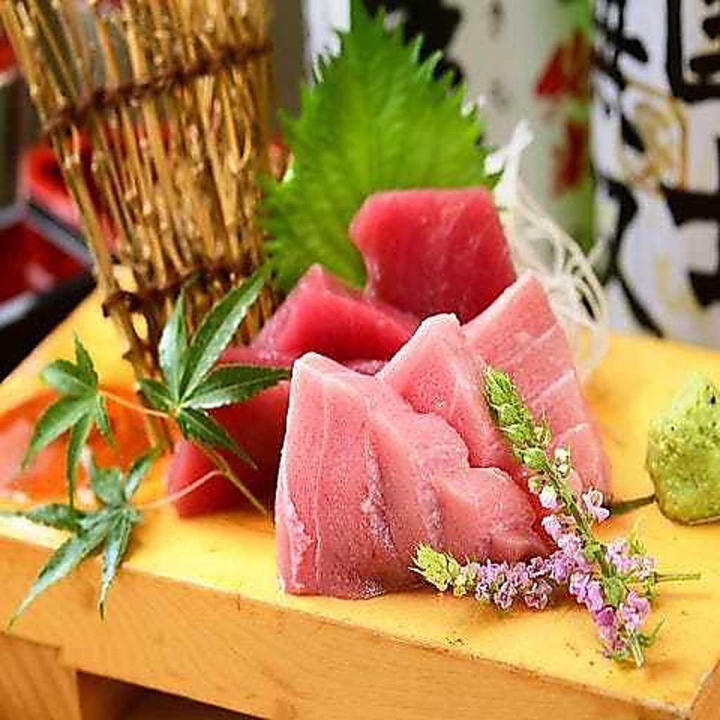 新鮮な海鮮メニューもございます！お造り盛り合わせも大人気☆