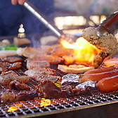 BBQの設備が整っておりますので、その場で新鮮なお肉や野菜を焼いて、召し上がることができます。