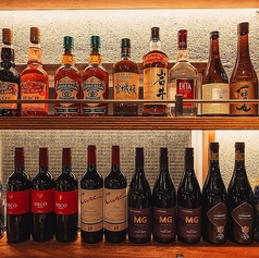 松本市のバーで楽しむ豊富な種類のアルコールメニュー