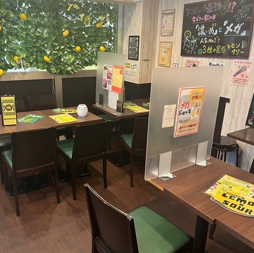 レモンサワー専門店 KUSHI×LEMON 新橋店の雰囲気1