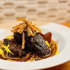 国産牛の赤ワイン煮込み