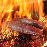 鮮度が自慢！炭火で焼く鰹の藁焼きは絶品！