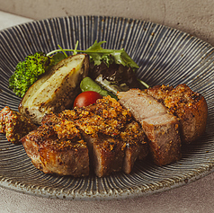 国産豚肩ロースの香草パン粉焼き