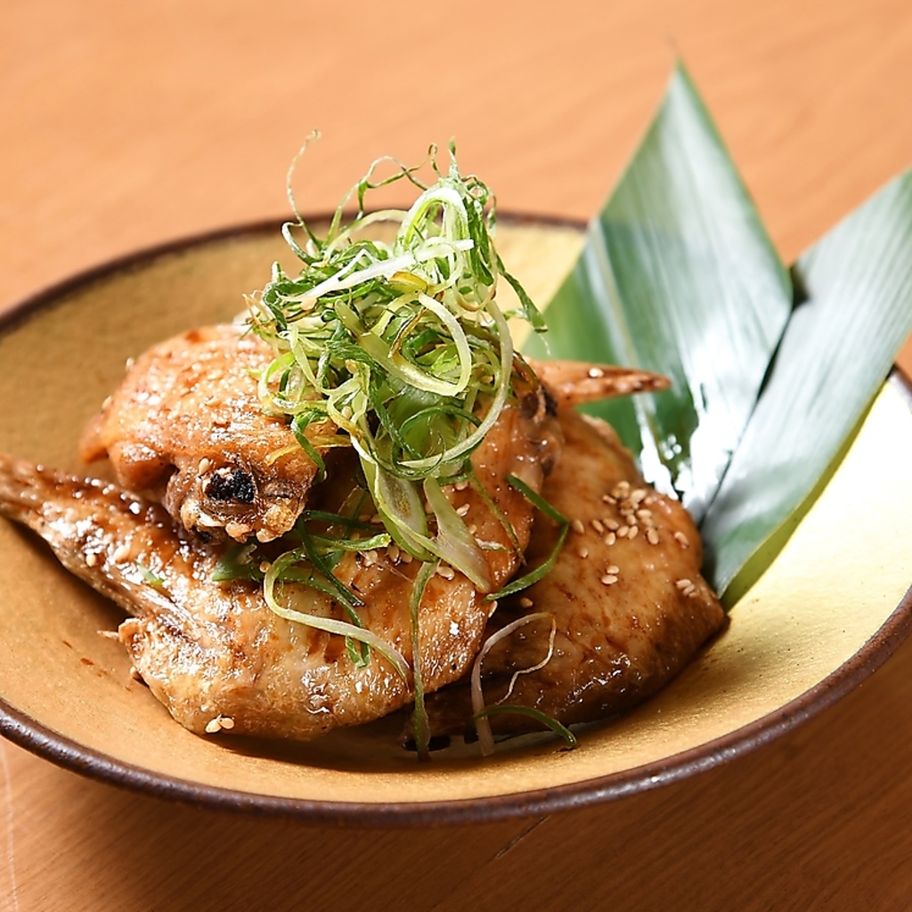 名古屋名物、味噌串カツ、手羽先のから揚げ、きしめん、天むす、どて煮　などもご用意!!