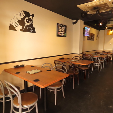 Bar+Dining Aw z バープラスダイニングアーズの雰囲気1