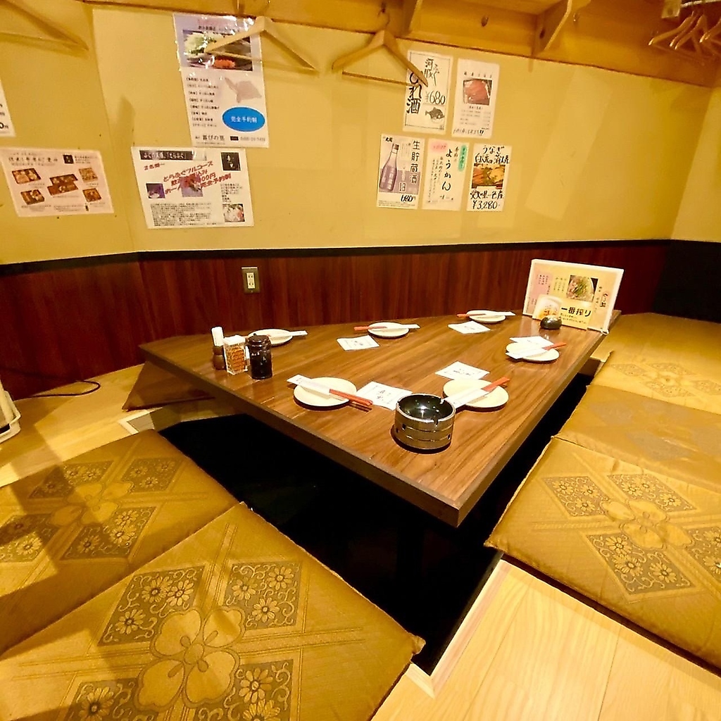 掘りごたつ式個室