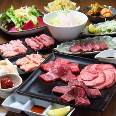 ホルモン焼肉まの特集写真