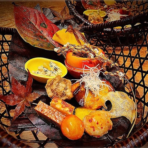 Dining HARIMAYA _CjO n}