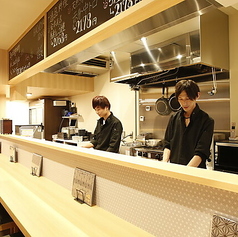 日本酒と牡蠣...時々おでんBACHIYA 国分寺店の雰囲気3