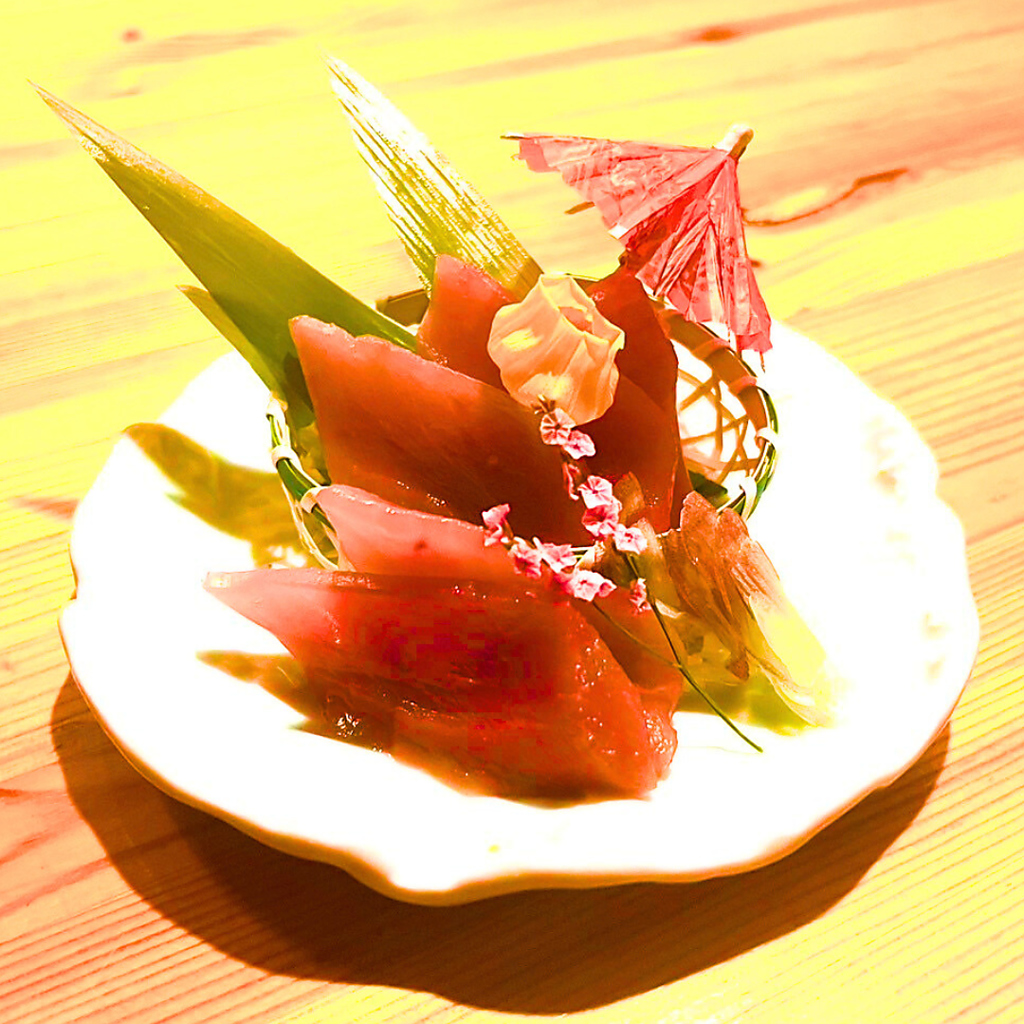 鮮度抜群の魚介や、十勝産を中心とした北海道産食材を使ったアラカルト料理が種類豊富に楽しめるお店